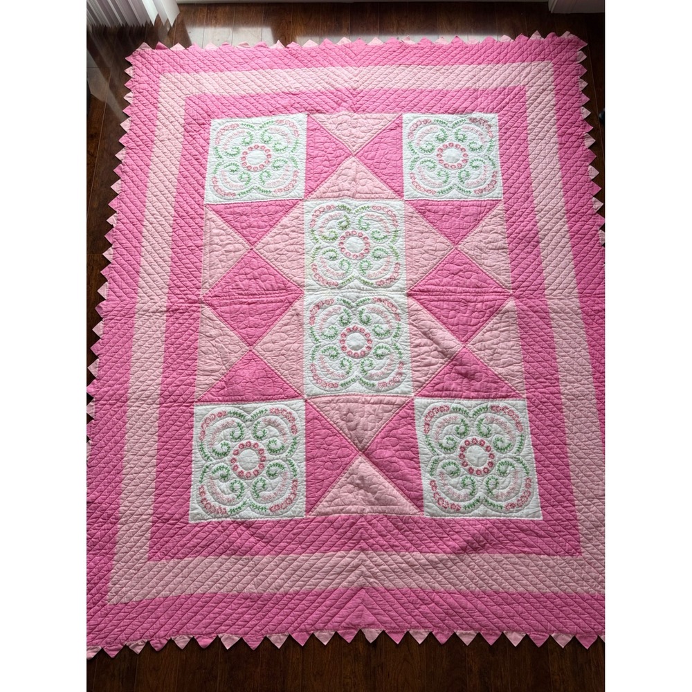 Vintage Handmade Quilt Pink White Floral Embroidered Patchwork Quilt Sawtooth